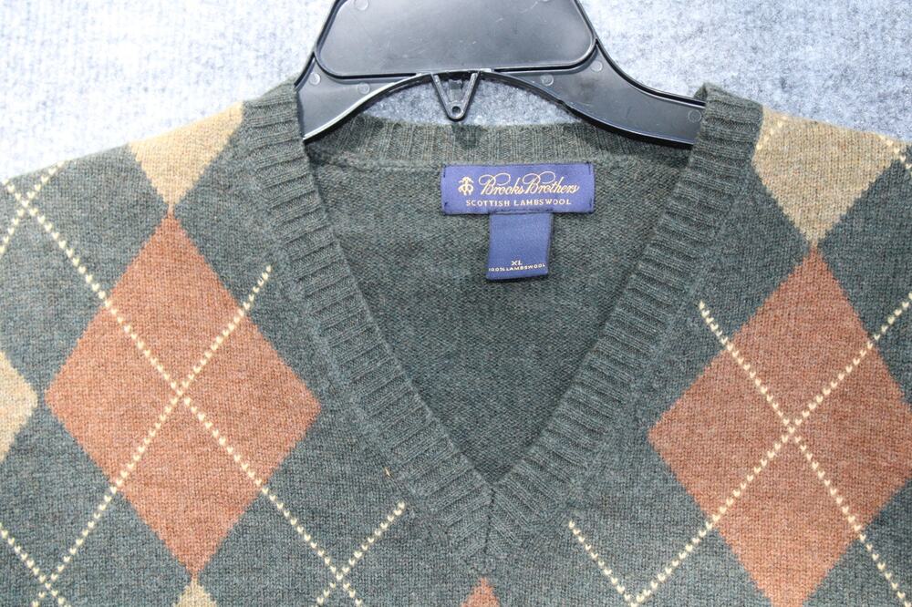 Vintage Brooks Brothers Scottish Lambswool Argyle V-Neck Sweater Green Mens Xl